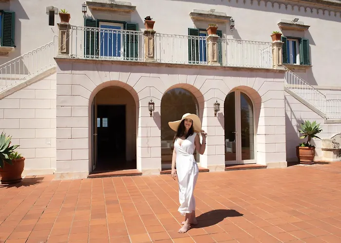 Hotel Con Piscina Isola Charm B&B - Pool & Nature Stay