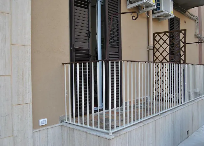 Casa degli ospiti: La triade affittacamere